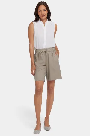 Breezy Bermuda Shorts In Stretch Linen | Saddlewood
