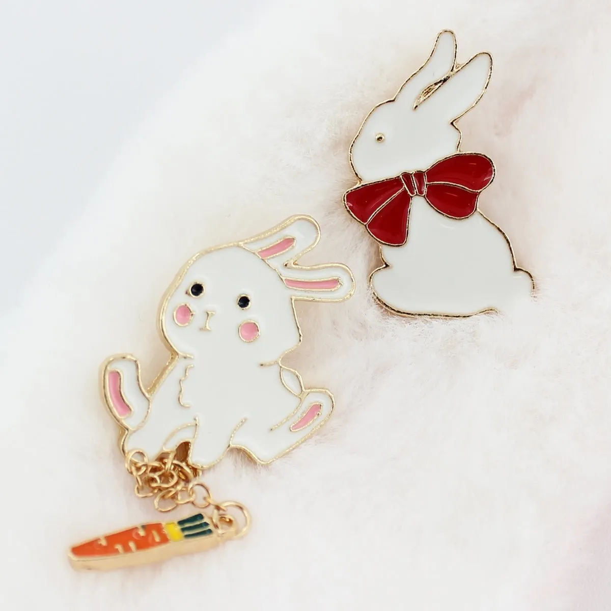 Bunny Enamel Pin for Backpacks Hats Jackets Badge Rabbit Lapel Pin