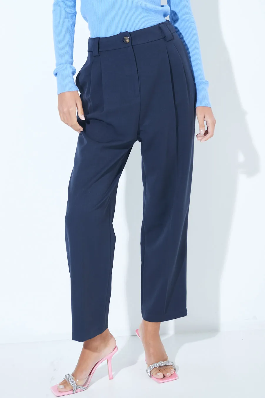 High-waist pleated trousers wholesale