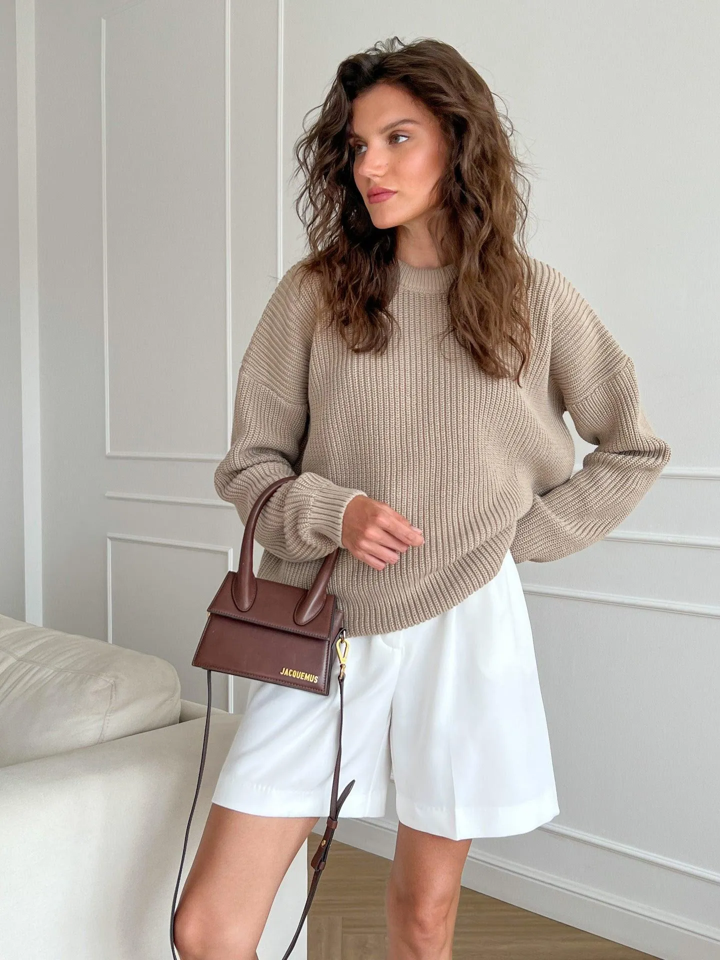 Loose Solid Color Sweater for Casual Comfort
