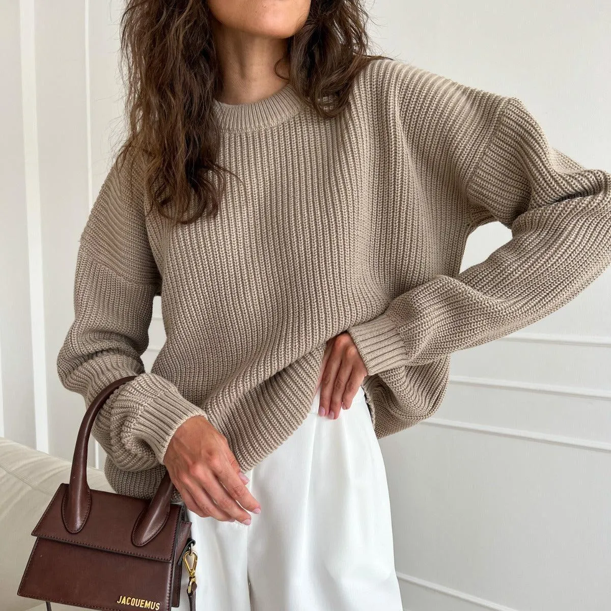 Loose Solid Color Sweater for Casual Comfort