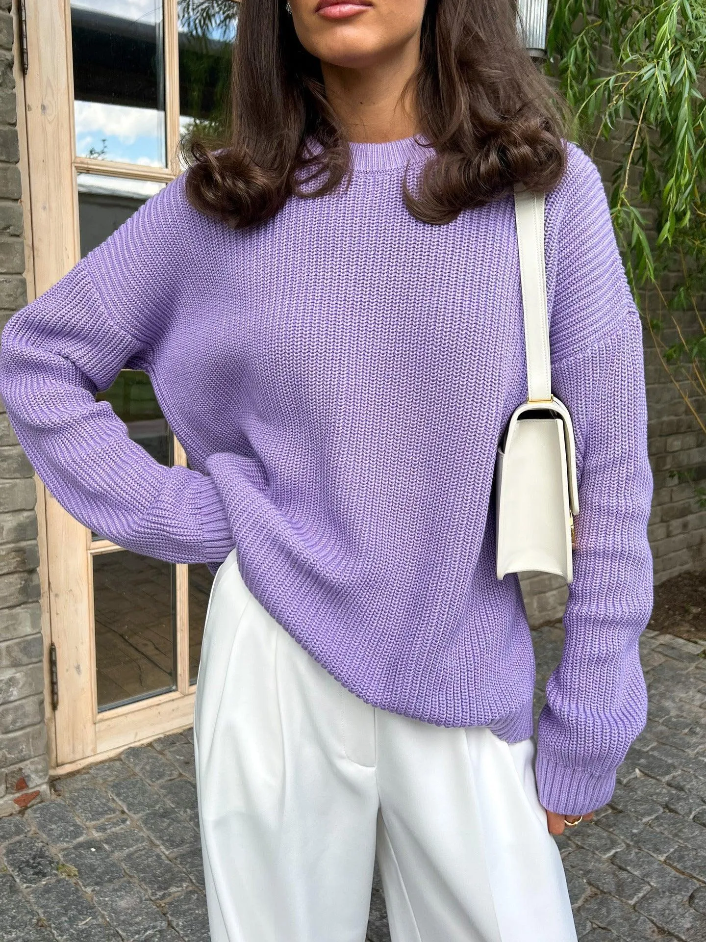 Loose Solid Color Sweater for Casual Comfort