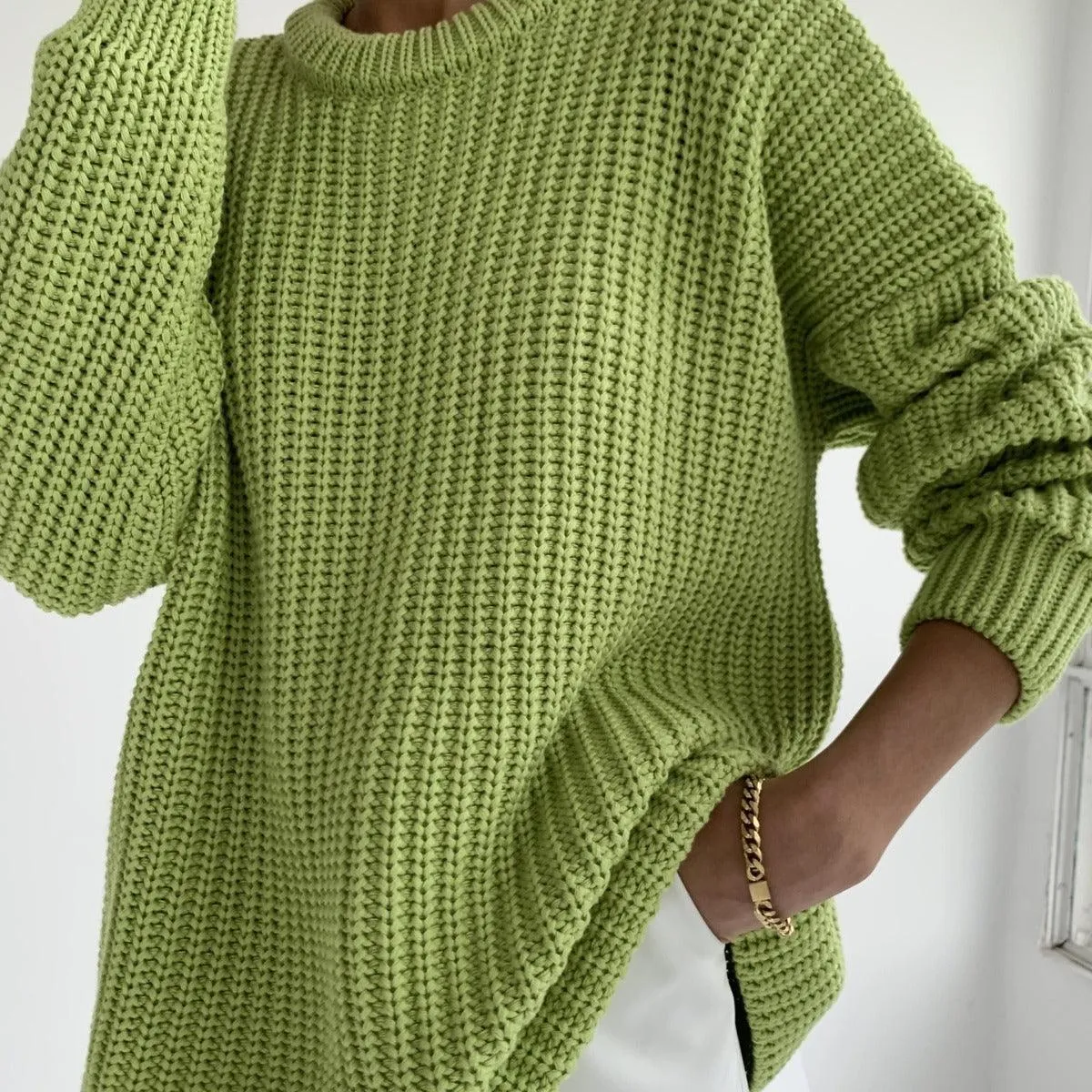 Loose Solid Color Sweater for Casual Comfort