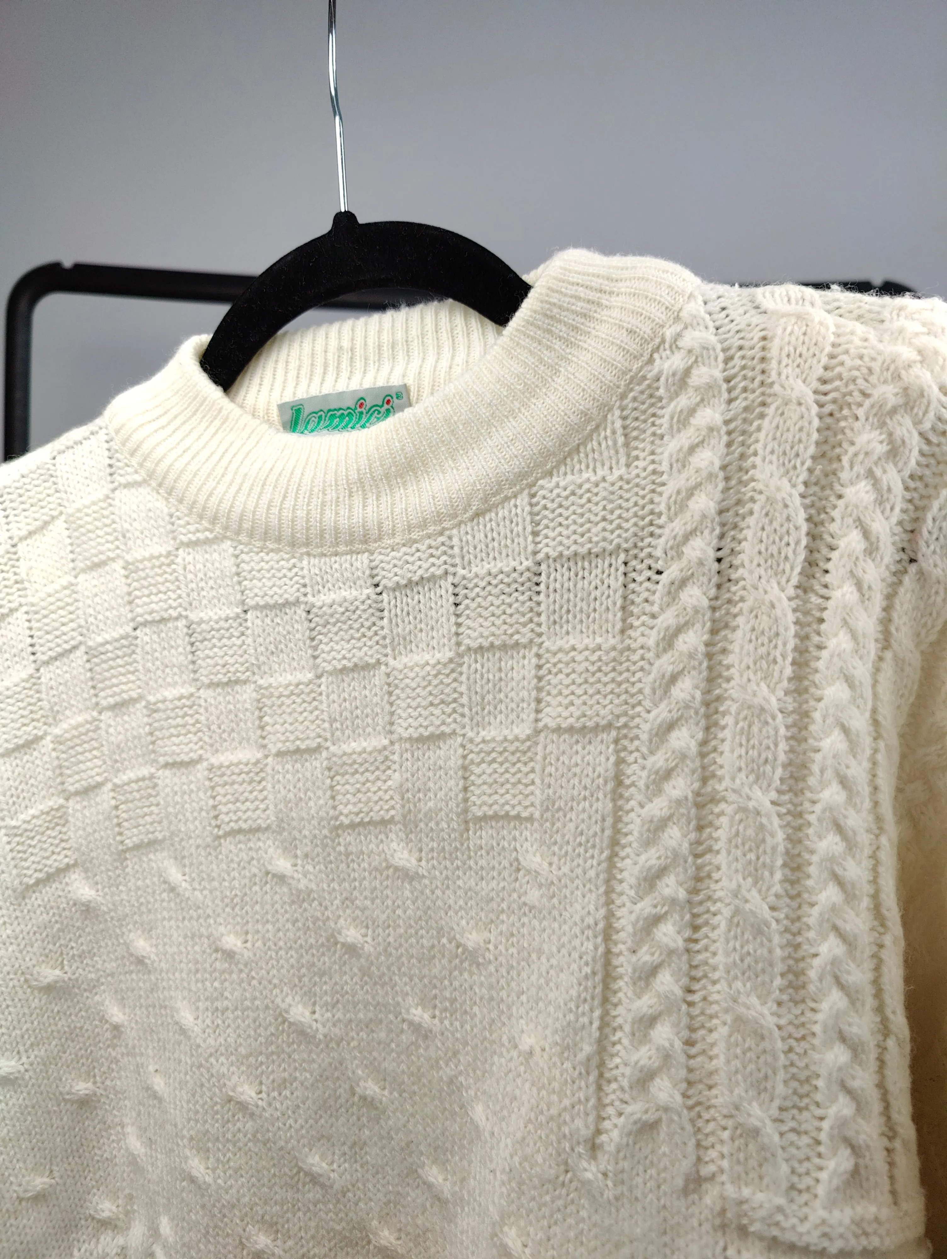 Vintage wool blend knitted sweater white structural cable knit pattern pullover jumper S