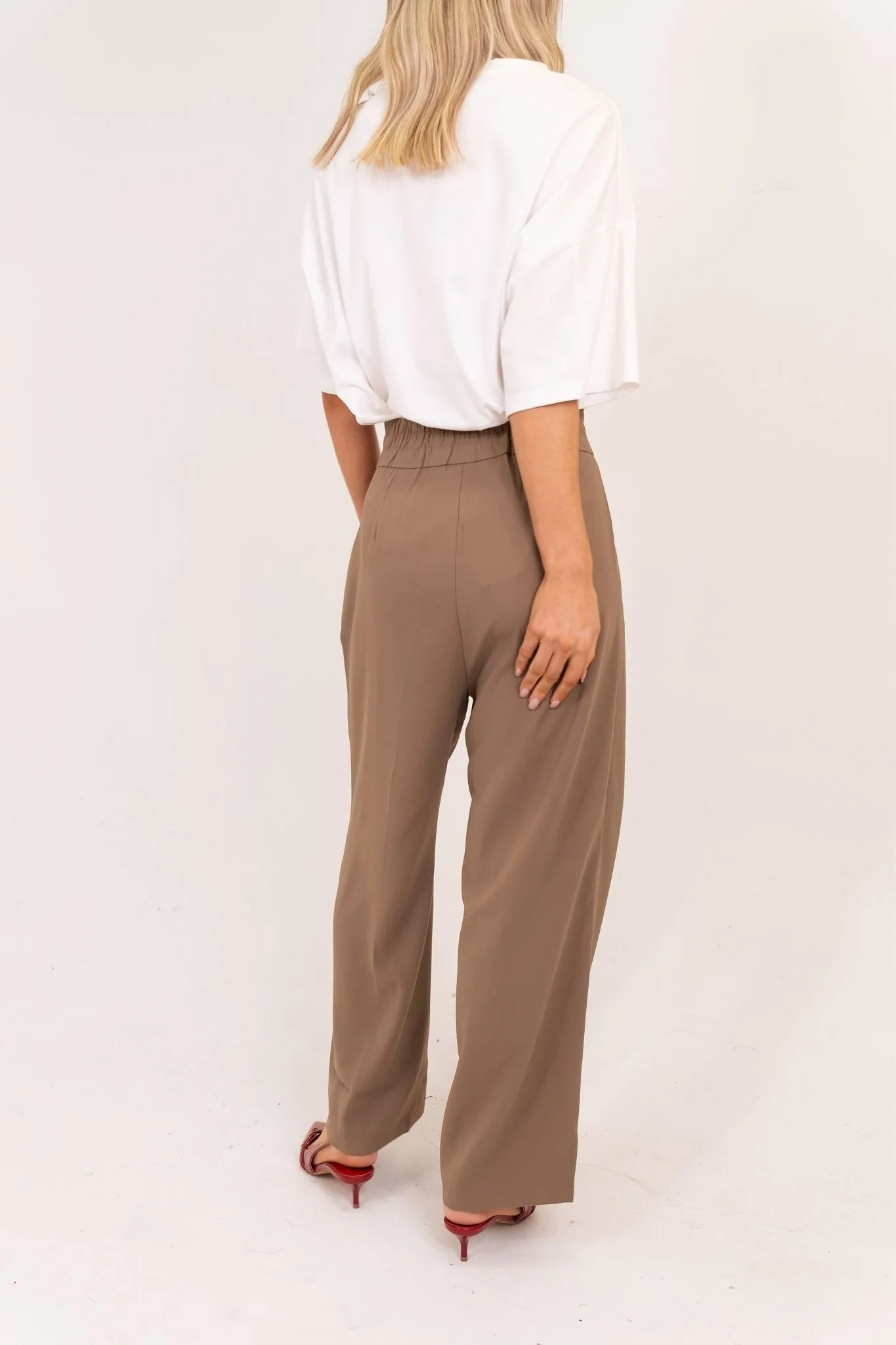 Willow Button Waist Trousers In Taupe