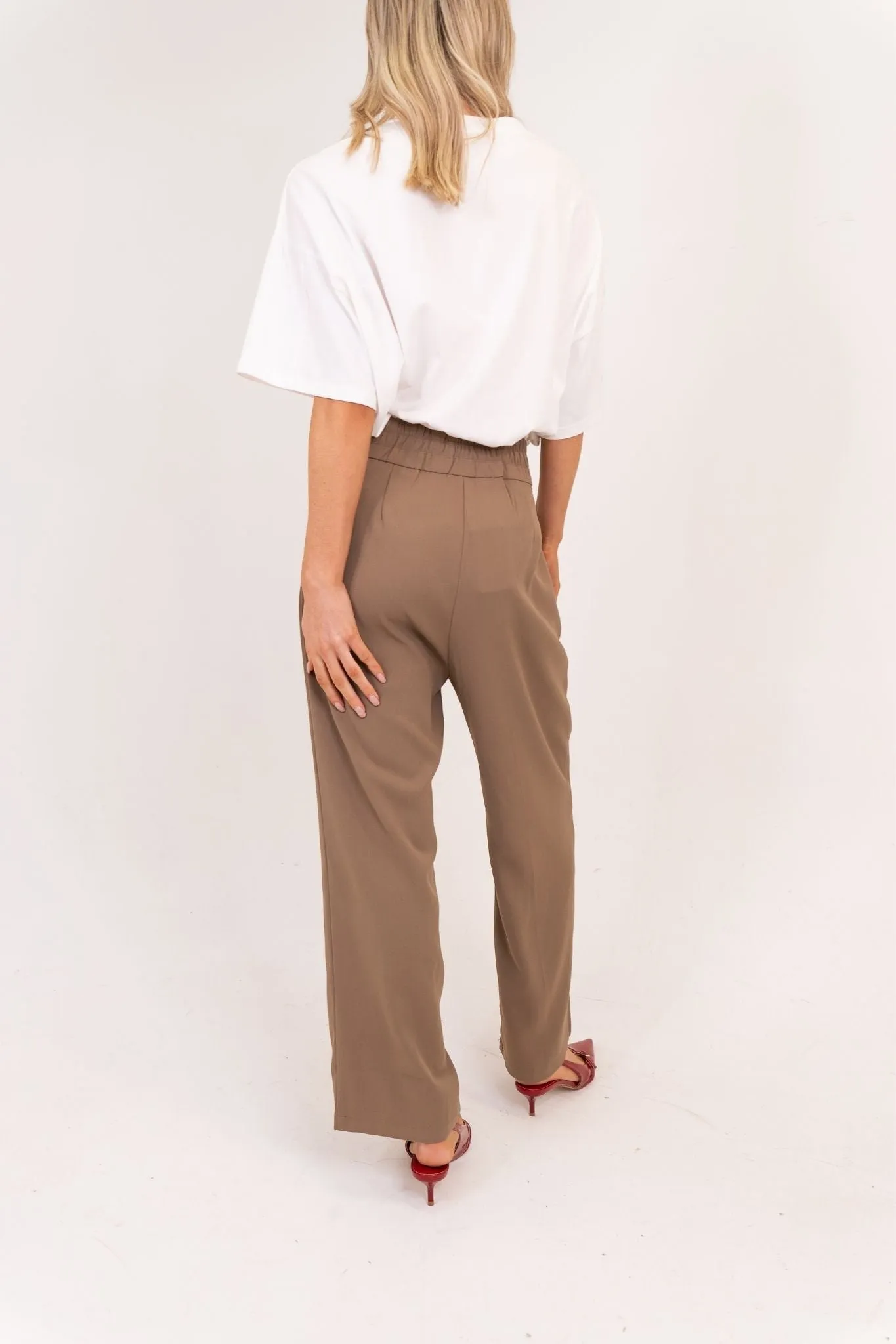 Willow Button Waist Trousers In Taupe