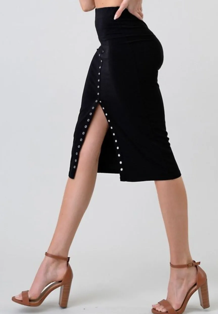 Women's Solid Knit Center Snap Button Midi Skirt
